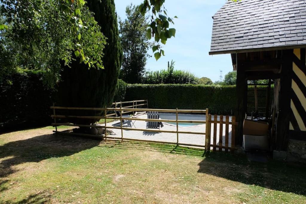Maison A Colombages Pres De Deauville, Trouville Formentin Zewnętrze zdjęcie